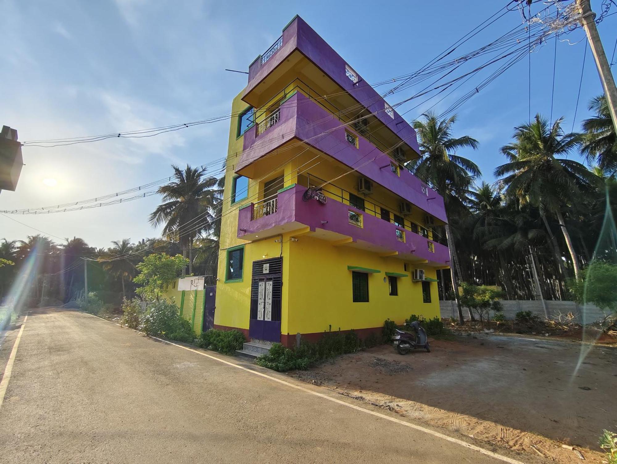 Gratitude Inn, Near Serenity Beach بونديتْشيري المظهر الخارجي الصورة
