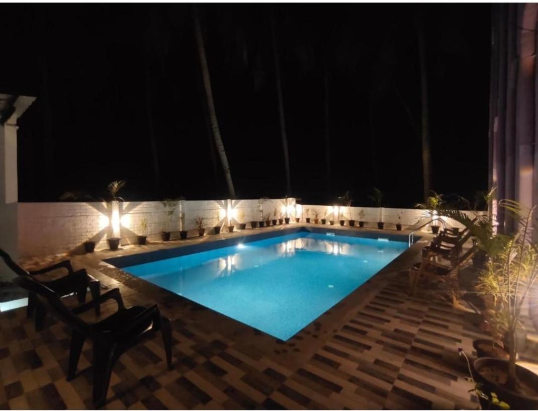 Gratitude Inn, Near Serenity Beach بونديتْشيري المظهر الخارجي الصورة
