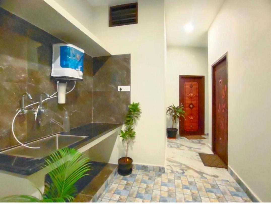 Gratitude Inn, Near Serenity Beach بونديتْشيري المظهر الخارجي الصورة
