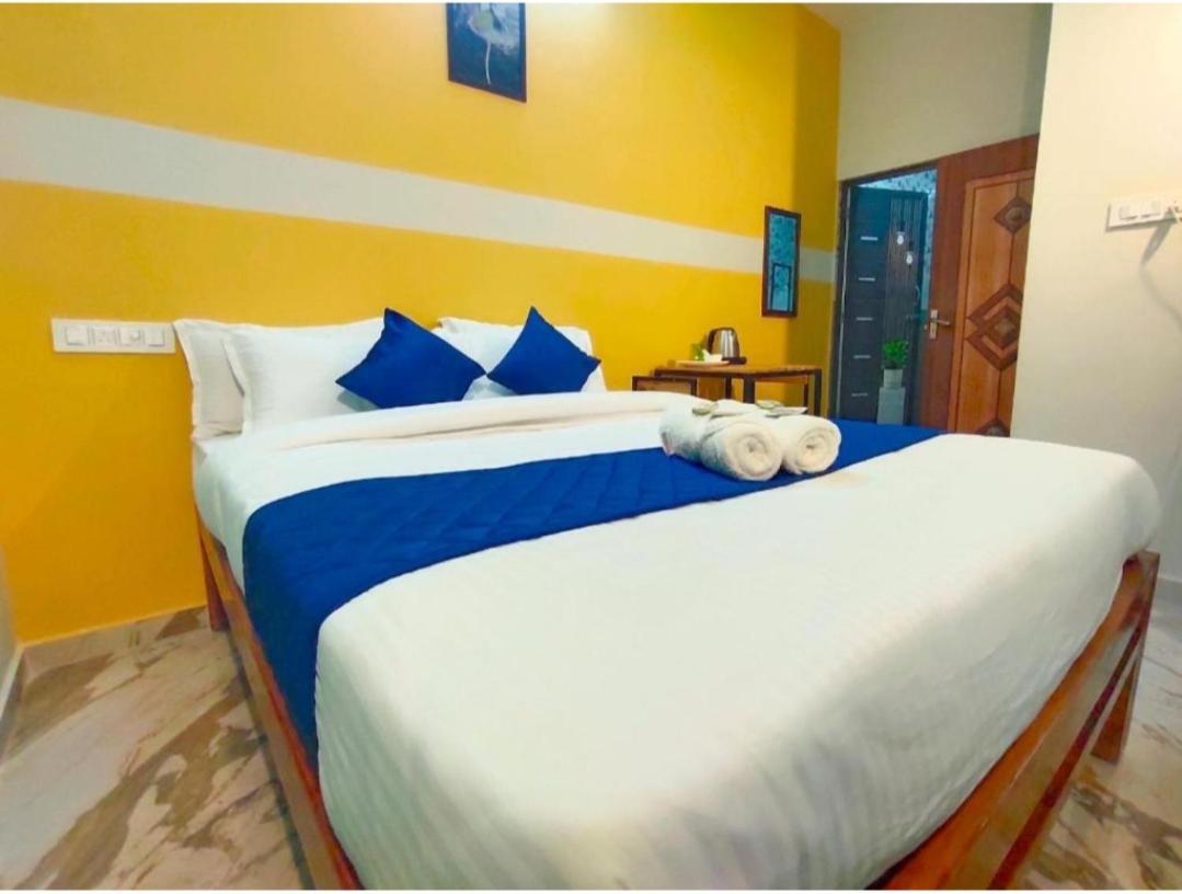 Gratitude Inn, Near Serenity Beach بونديتْشيري المظهر الخارجي الصورة